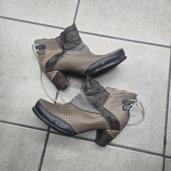 Elite By Corkys Ankle Boots Sz 9 Leather RAGS Colorblock Boho Hippie Zip / Ties - Picture 1 of 12